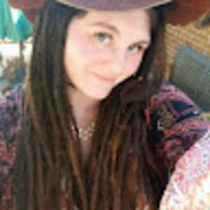 Meet your Posher, Candice